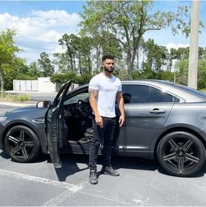 Meet your Posher, Desmond